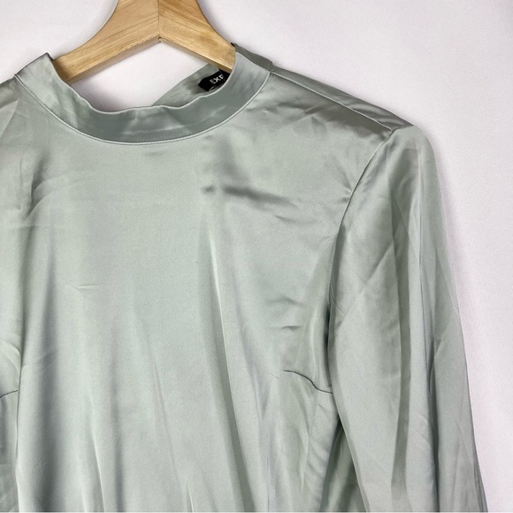 Express Sage Green Satin Open Back Long Sleeve Blouse XS - Picture 3 of 4